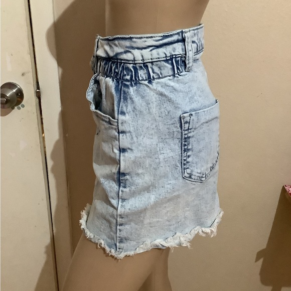 INDIGO Rein Denim Mini Skirt Size 3 Blue Acid Wash Jean Cotton Stretch 90s Vibe - Picture 4 of 5